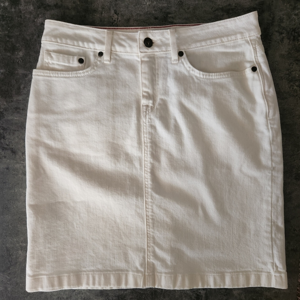LL Bean. | Classic Fit white denim skirt